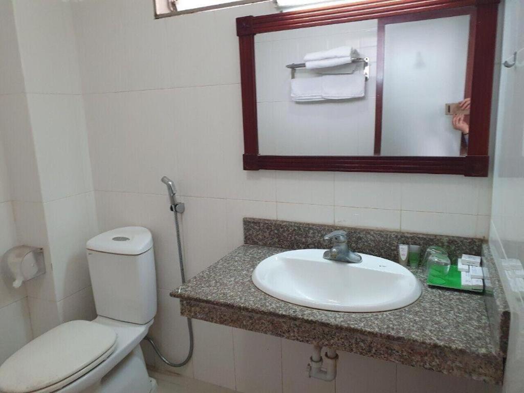 Hai Au Hotel Hai Phong Exterior foto